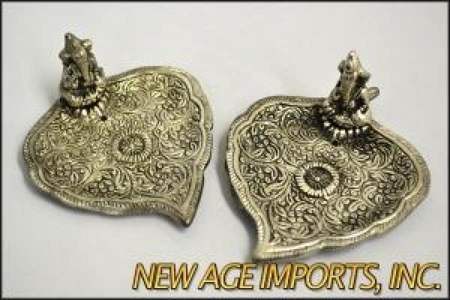 Ganesha Leaf Metal Burner 4.5" L