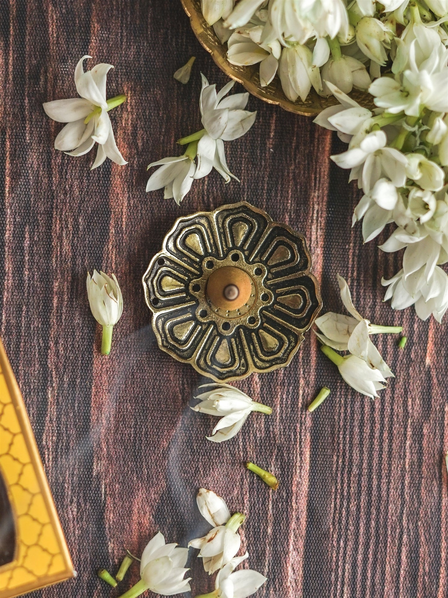 AYURVEDA - Cone Incense Pack with Burner