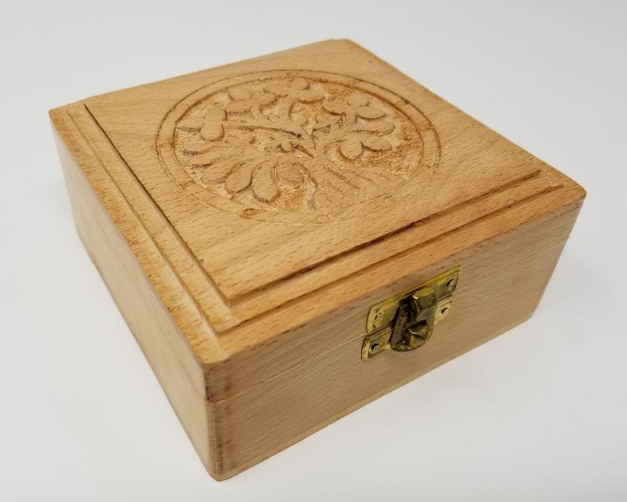 Caja de madera tallada con forma de árbol de la vida, 5 x 5 pulgadas