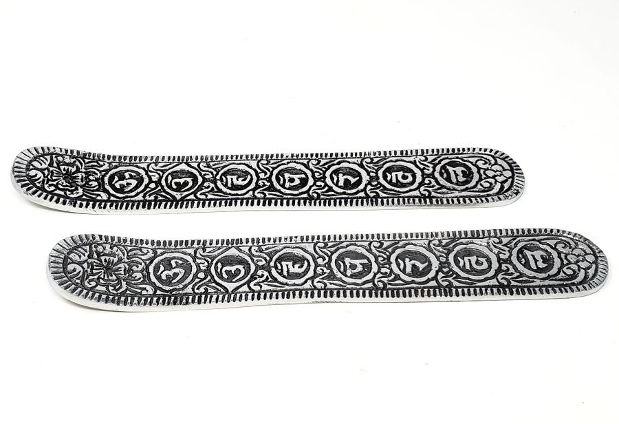 Quemador de incienso de aluminio de siete chakras de 9,5"