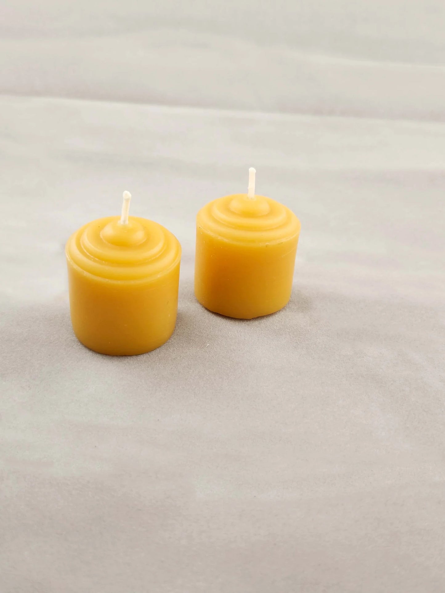 100% Beeswax Small Votive Candles -Set of 6